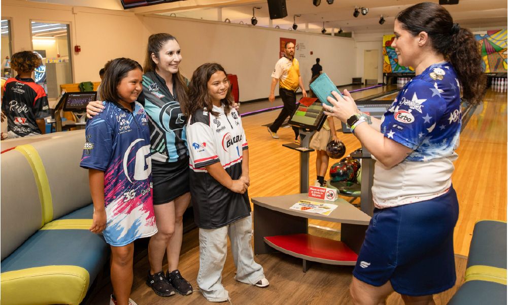 BOWL WITH THE PROS 2026